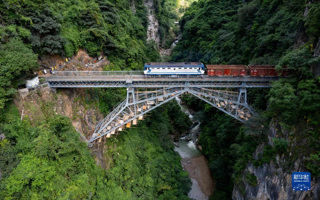 百年中越米軌鐵路人字橋迎來系統“體檢”(圖1)