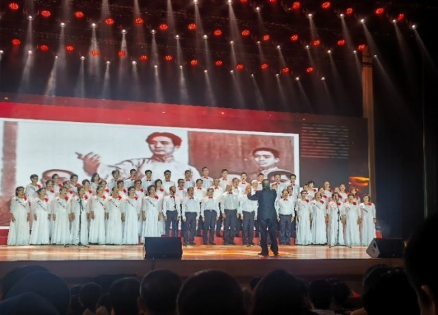 中華英烈頌“永恒的紀念”大型慰問文藝演出在京舉行(圖3)