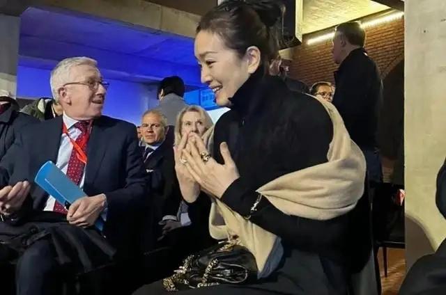 先是鞏俐、然后是黃渤，為什么法國總統訪問，卻是大山東人唱主角(圖2)