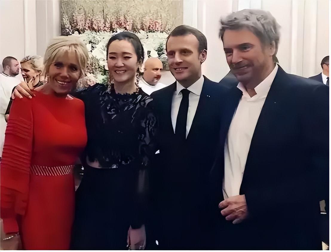 鞏俐陪馬克龍訪華，多重身份引發網友熱議，她身上的秘密藏不住了(圖22)