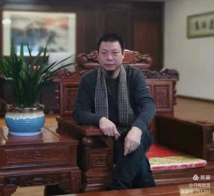 博采萬象貫古通今，筆神墨仙傳承千年——記中國抄經第一人，萬福圖騰創始人江南余良先生(圖1)