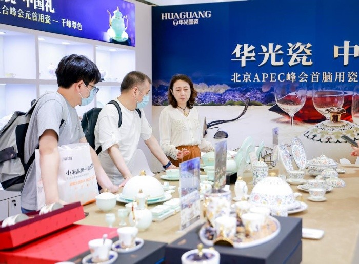 精致餐具營造生活美學，上海尚品家居展禮贊餐廚藝術(shù)之美(圖1)
