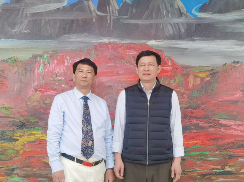 聯合國特別大使王鳳麟訪問云南大學昌新國際藝術學院，盛贊周昌新先生作品！